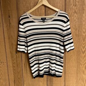 JONES New York short sleeve ribbed top women’s XL 80% viscose 20% nylon